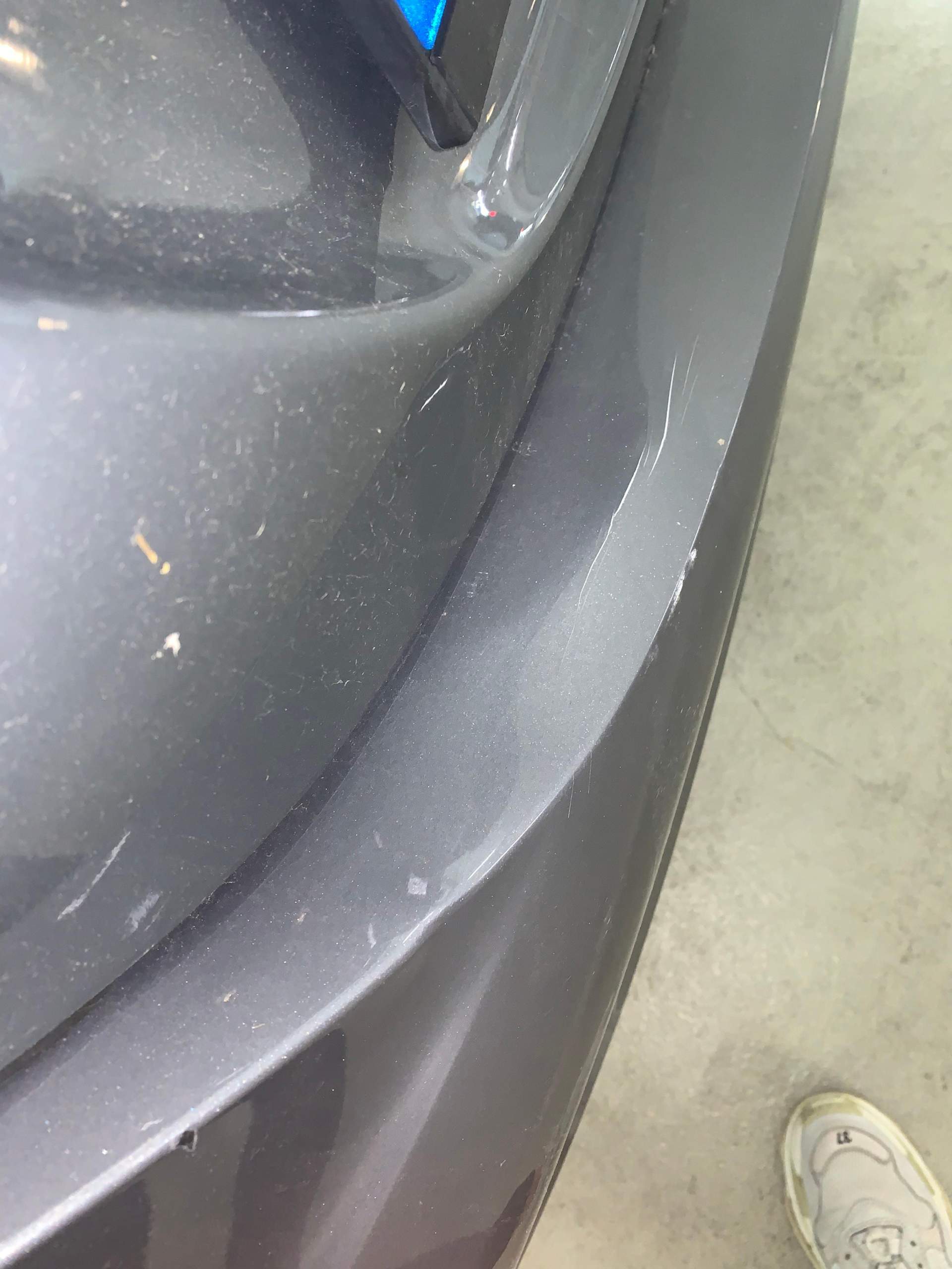 Kann man die Stoßstange noch reparieren? (Auto, Reparatur)